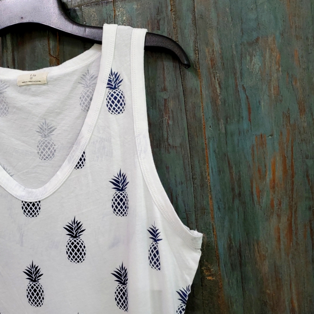 Anthropologie T.La White Navy Pineapple Print Dillon Layerig Tank Top, Size XL - Picture 7 of 8